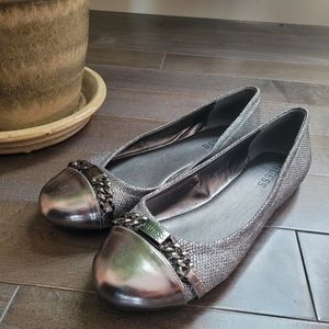 Guess shoes flats sz 7